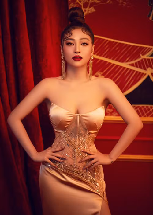 Mia cho biết, cô cảm thấy có lỗi với chồng về vấn đề sinh con.