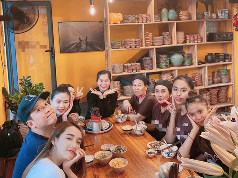 Từ khi gắn bó, Nhã Phương luôn ủng hộ và bênh vực Trường Giang.