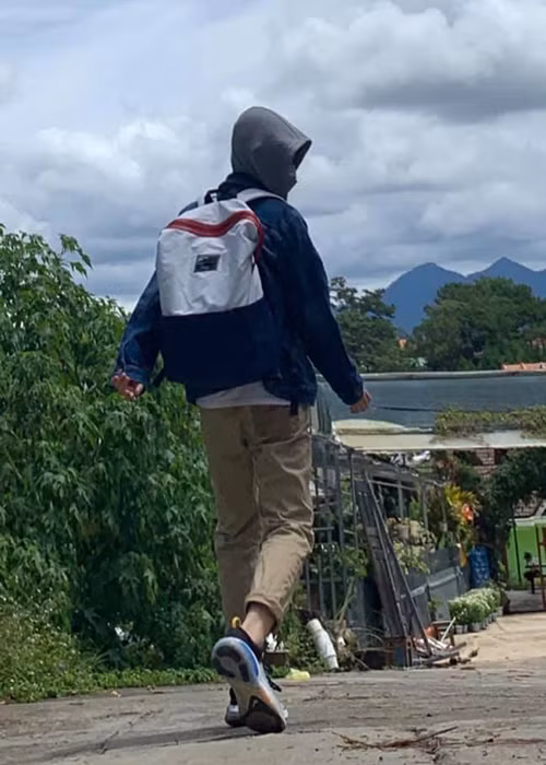 "Tự lập, tự ái cao, quyết đoán, luôn giữ vững lập trường nhưng rất tình cảm", nữ diễn viên chia sẻ về tình cách của con trai.