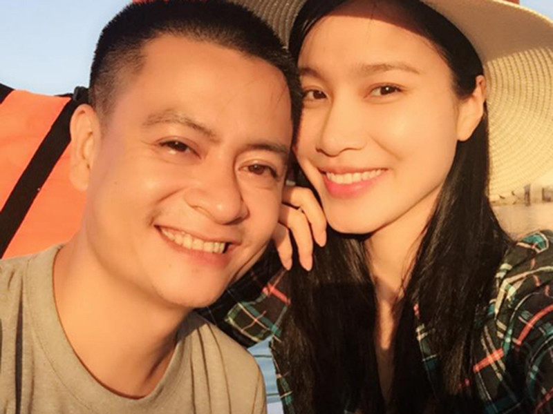 Bảo Trúc và cựu xạ thủ Trung Hiếu - chồng cũ của ca sĩ Khánh Ngọc cũng chỉ công khai hẹn hò được 1 tháng thì đường ai nấy đi.