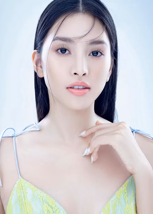 Nàng hoa hậu không ngừng hoàn thiện bản thân, đón nhận những ý kiến tích cực từ khán giả.