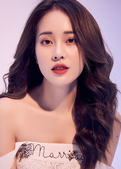 Mai Phương trở thành đối thủ đáng gờm của nhiều thí sinh Hoa hậu Việt Nam 2020 bởi nhan sắc xinh đẹp cùng tài năng.