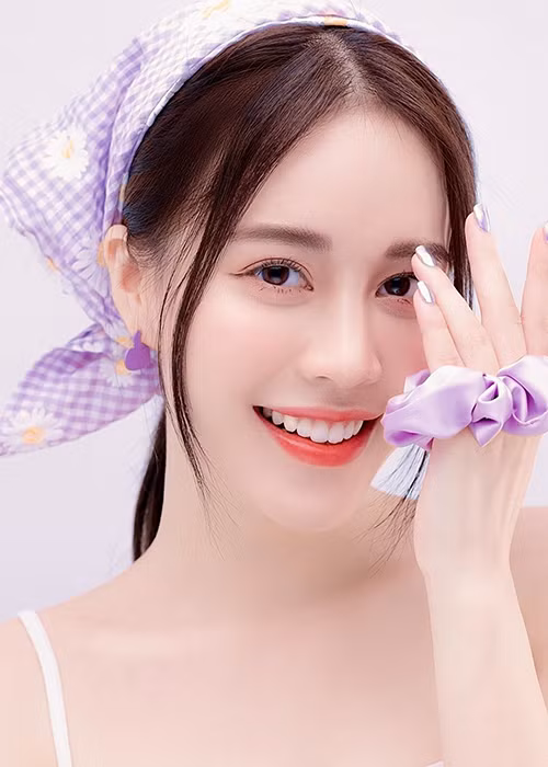 Trước Hoa hậu Việt Nam 2020, Mai Phương tham gia một số cuộc thi nhan sắc.