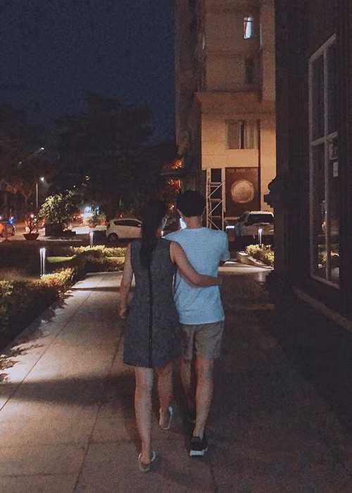 Niềm hạnh phúc của vợ chồng Đông Nhi đôi khi giản dị nhưng khiến nhiều người phải ghen tỵ.