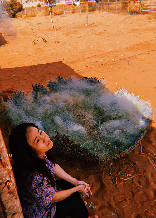 Chia sẻ trên Zing, Kim Huyền cho biết, trong khi các diễn khác phải diễn thử nhiều lần đạo diễn mới ưng ý thì cô được nhận vai luôn. “Khi đọc kịch bản, tôi đã hình dung được hình dáng, khung của nhân vật. Tôi tự nhủ nhân vật này chắc để dành cho mình”, cô nói thêm.