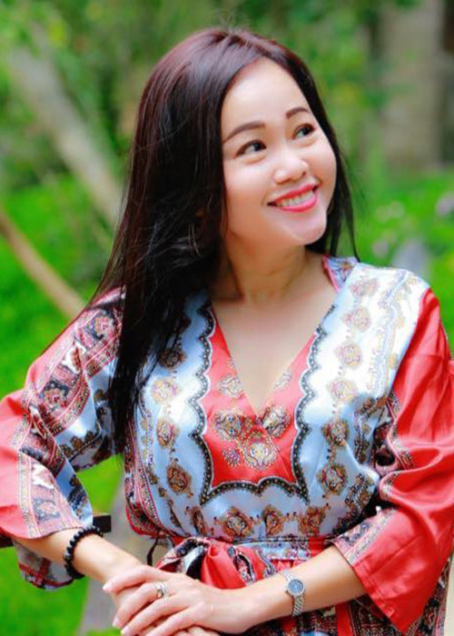 Kim Huyền tâm sự về chuyện tình cảm hiện tại trên Thế giới điện ảnh: "Bao giờ duyên đến thì nhận như Hồng Hoang trong Cát đỏ là duyên đó, nếu là của mình ắt sẽ đến. Tôi không trông mong hay sốt ruột, cứ bình tĩnh mà sống thôi".