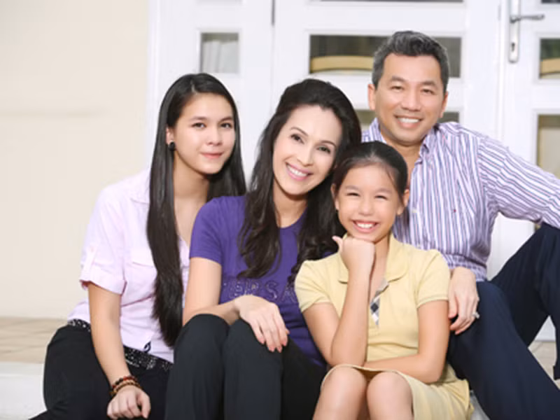 Thùy My và Quế My không chỉ sở hữu nhiều nét đẹp của mẹ mà còn có thành tích học tập tốt. Ảnh: Vietnamnet