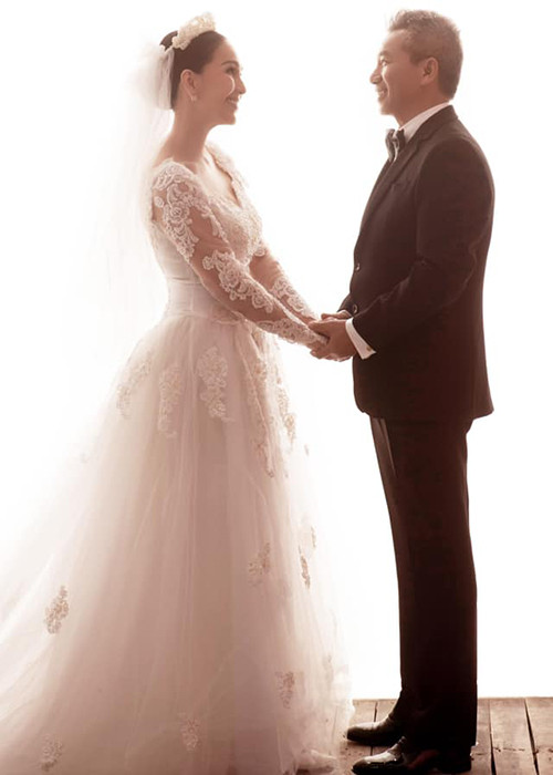 Trong những sự kiện mà diễn viên Diễm My tham gia, doanh nhân Hà Tôn Đức ủng hộ nhưng không xuất hiện cùng.