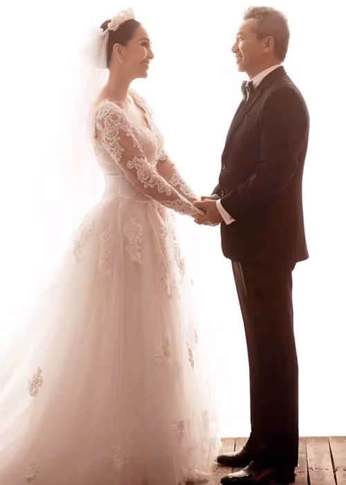 Trong những sự kiện mà diễn viên Diễm My tham gia, doanh nhân Hà Tôn Đức ủng hộ nhưng không xuất hiện cùng.