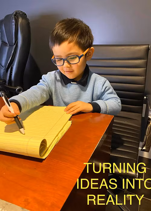 Bà xã của Đan Trường thành lập công ty và kênh Youtube riêng cho con trai mới 3 tuổi.