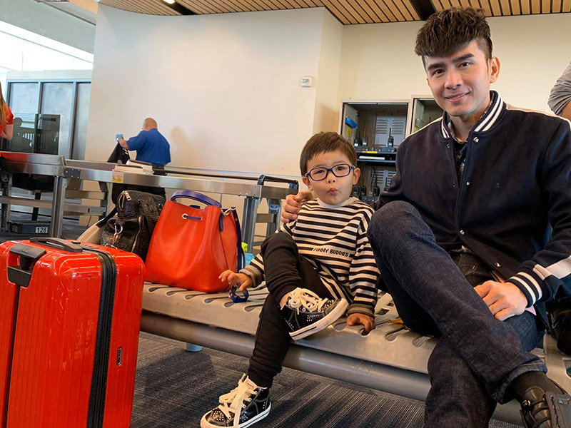 Từ khi còn rất nhỏ, con trai Đan Trường đã có tủ đồ hàng hiệu.