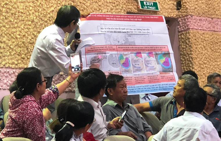 Người dân đề nghị tổ đại biểu Quốc hội báo cáo với Quốc hội yêu cầu cơ quan trung ương có thẩm quyền thành lập đoàn thanh tra các cơ sở pháp lý triển khai dự án hoặc trong quá trình triển khai có những bước không đúng quy định và người dân muốn lãnh đạo TP bảo vệ quyền và lợi ích hợp pháp của dân.