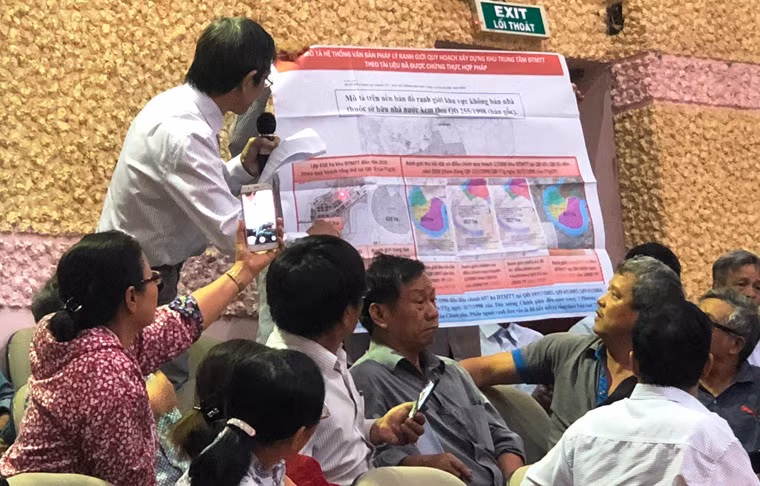 Người dân đề nghị tổ đại biểu Quốc hội báo cáo với Quốc hội yêu cầu cơ quan trung ương có thẩm quyền thành lập đoàn thanh tra các cơ sở pháp lý triển khai dự án hoặc trong quá trình triển khai có những bước không đúng quy định và người dân muốn lãnh đạo TP bảo vệ quyền và lợi ích hợp pháp của dân.