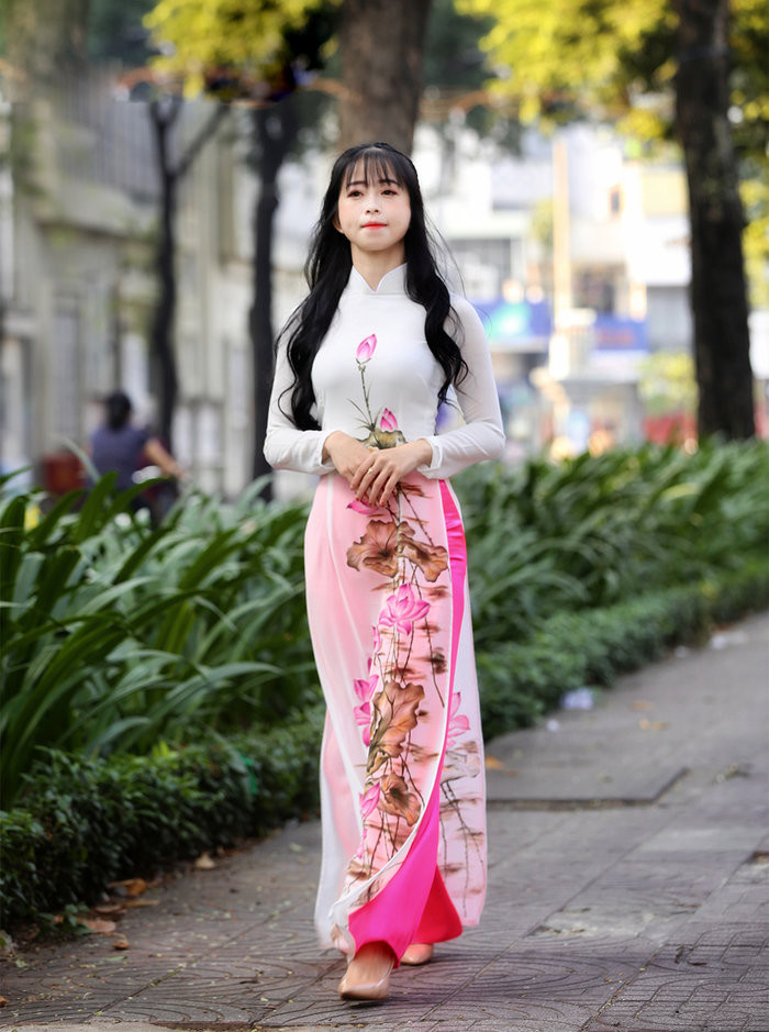 Cũng vì là “chị cả” nên Châu Tuyết Vân phải lo lắng, kèm cặp rất nhiều cho đàn em của mình. Giờ, ở tuổi 29, Châu Tuyết Vân đã bắt đầu tính chuyện không còn thi đấu đỉnh cao. Sau SEA Games, Vân muốn hoàn thành nốt việc học tại Trường ĐH Tôn Đức Thắng. Cô nàng cũng dự định liên thông lên cao học để thuận tiện cho việc xây dựng tương lai. Nhưng dù tương lai có là gì thì chắc chắn trong đó không thể thiếu Taekwondo. Cô đã đem lòng yêu nó và chỉ muốn gắn bó với bộ môn này, dù là ở thời điểm nào đi nữa. Hai năm nữa, khi SEA Games 31 được tổ chức ở Việt Nam, Châu Tuyết Vân muốn đó sẽ là điểm dừng chân cuối cùng trên sự nghiệp đỉnh cao của mình. Sẽ chẳng điều gì tuyệt vời hơn kết thúc sự nghiệp bằng tấm HCV trên chính quê hương của mình.