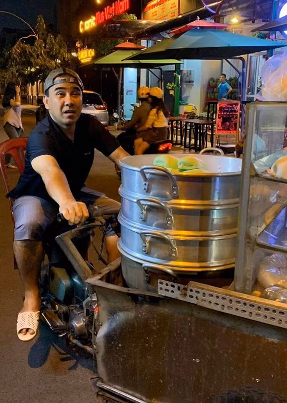 Bieu cam nhi nho khong dung hang cua MC Quyen Linh khien dan mang hung phan-Hinh-8