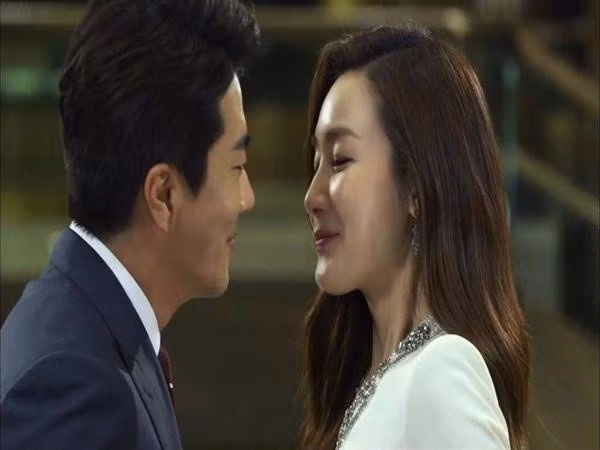 La thu dam nuoc mat gui nguoi cha ngoai tinh, phu bac vo con