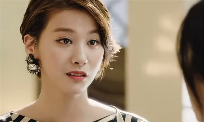 Thay me chong che thong gia “nha que”, nang dau chi noi mot cau soc-Hinh-2