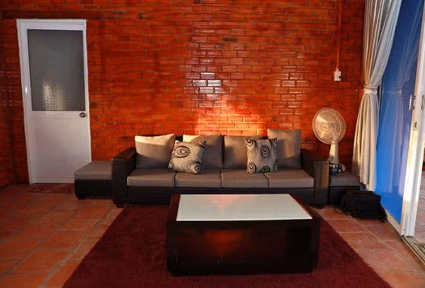 Em trai Quyen Linh kin tieng nhung cung so huu co ngoi rong 1600m2-Hinh-4