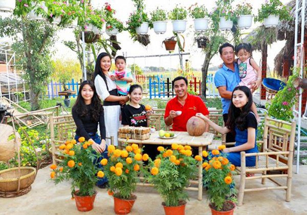 Em trai Quyen Linh kin tieng nhung cung so huu co ngoi rong 1600m2