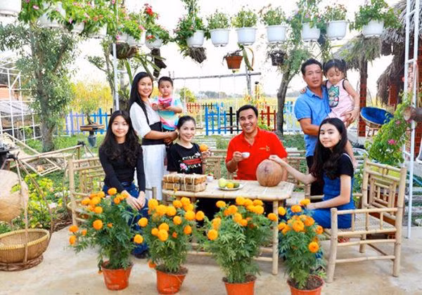 Em trai Quyen Linh kin tieng nhung cung so huu co ngoi rong 1600m2