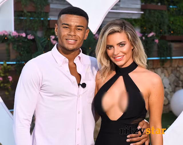 Cô nàng không từ chối cơ hội nào khoe đôi gò bồng đào căng tràn của mình.