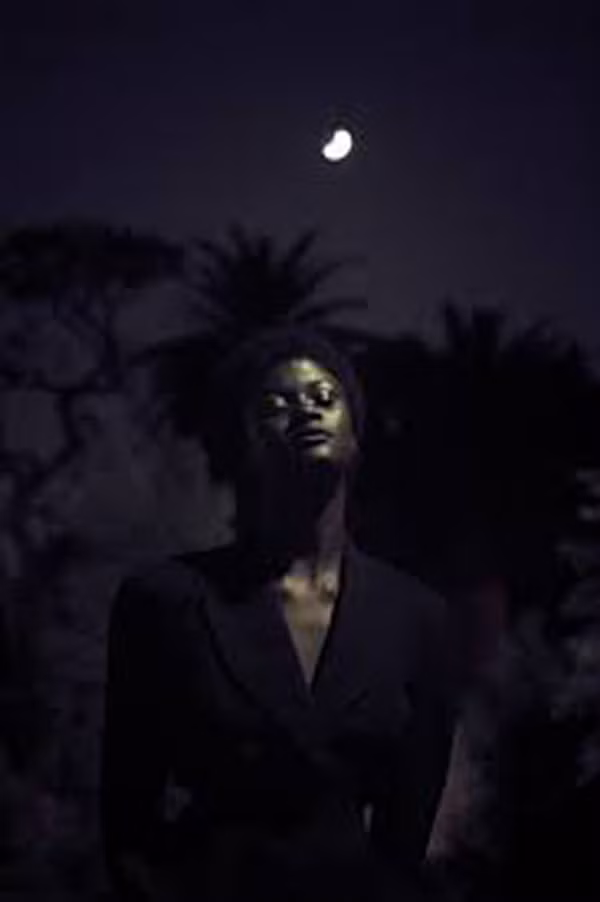 Thông qua câu chuyện của mình, Khoudia hi vọng sẽ gắn kết phụ nữ lại với nhau, giúp họ hiểu hơn về vẻ đẹp tiềm ẩn của mỗi người. Ảnh: Instagram nhân vật.