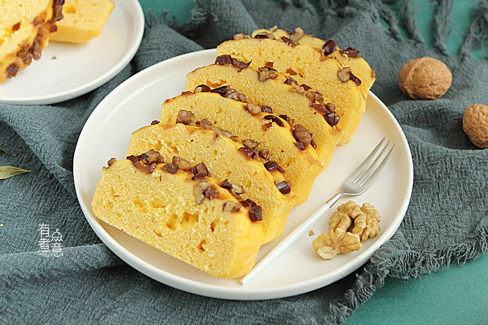 Nếu dùng nồi hấp bánh sẽ có độ ẩm mềm, ăn sáng rất dễ chịu. Buổi sáng, bé và cả gia đình chỉ cần vài lát bánh và một cốc sữa là có bữa ăn ngon miệng và đủ dinh dưỡng.