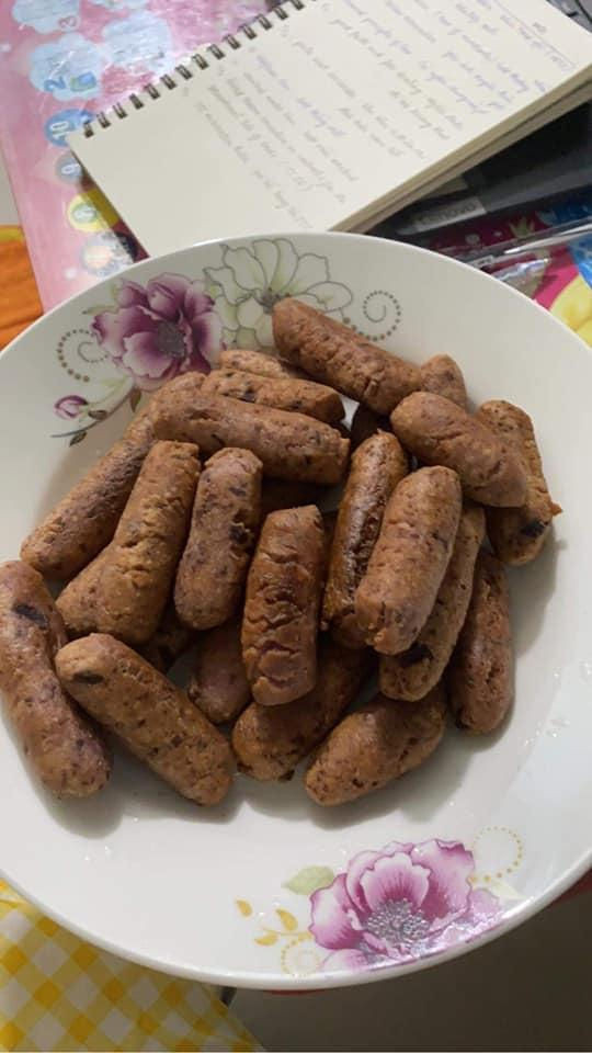 Nếu nhắm mắt lại ăn, hẳn chúng ăn cũng được.