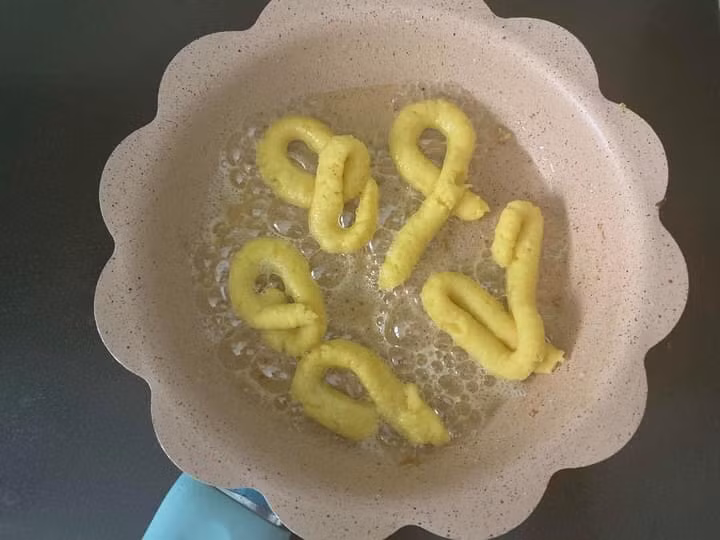 Trang trí đồ ăn cho bé.