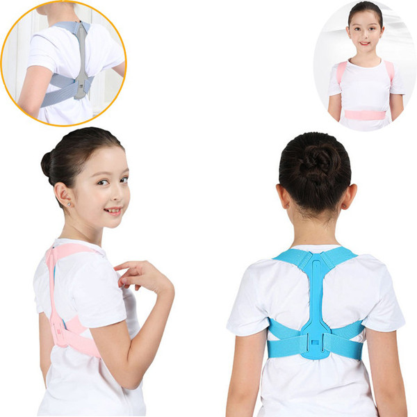 Khi đeo đai chỉnh gù, trẻ sẽ có được tư thế đứng thẳng. Vậy nhưng, cơ thể trẻ sẽ nhanh chóng trở về hình dáng ban đầu.