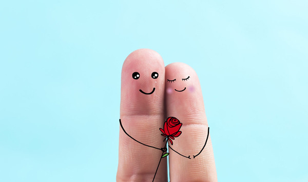 Tránh quan hệ dưới nước. Nhiều người lựa chọn quan hệ dưới nước để làm mới “cuộc yêu” song cách này không được khuyến khích. Nguyên nhân bởi nước trong bể bơi có thể cuốn trôi chất nhờn tự nhiên.