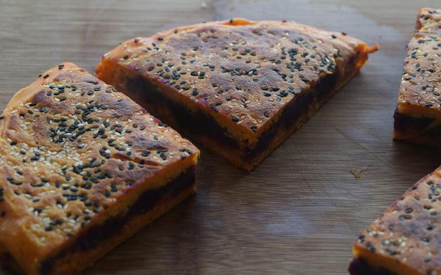 Ta cắt nhỏ cho vừa ăn, vậy là đã có bữa sáng ngon lành.