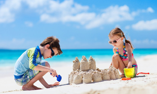 Chuyên gia đến từ Y tế Cộng đồng Virginia (VDH) cũng khuyến cáo mối nguy viêm nhiễm có thể dẫn đến tử vong khi bơi lội dưới nước. Cụ thể, bạn nên thật thận trọng khi phát hiện dấu hiệu có vết thương hở, trầy xước trên cơ thể. Tốt nhất, không nên đi bơi kẻo rước họa vào thân . 