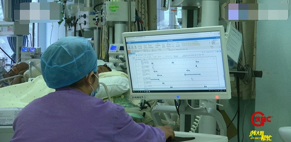 An mon nay trong tu lanh, co gai suyt chet vi soc nhiem khuan-Hinh-2