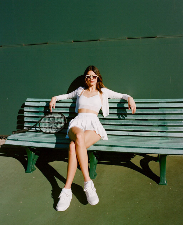 Không chỉ được “chân dài đắt giá nhất hành tinh” Kendall Jenner lựa chọn, mẫu váy tennis còn được rất nhiều hot Tiktoker rinh về tủ đồ.