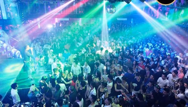 Song thac loan, co gai 25 tuoi tra gia dat, nguoi than khoc nghen