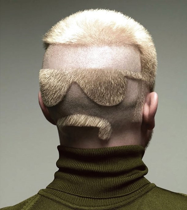 Đây là một trong những kiểu tóc độc nhất vô nhị trên thế giới. Nó được cắt tỉa một cách gọn gàng, mô phỏng khuôn mặt của một người đàn ông đeo kính râm sành điệu.