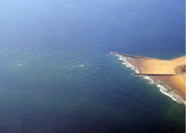 Vi sao tren bien lai xuat hien nhung dot song vuong?-Hinh-3