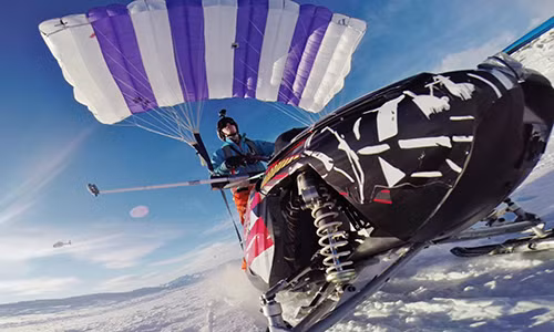 Kinh ngac voi kha nang bay cua mo to truot tuyet