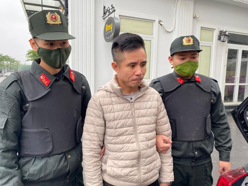 Bat 4 doi tuong trong duong day danh bac hon 1.500 ty tai Hue-Hinh-2