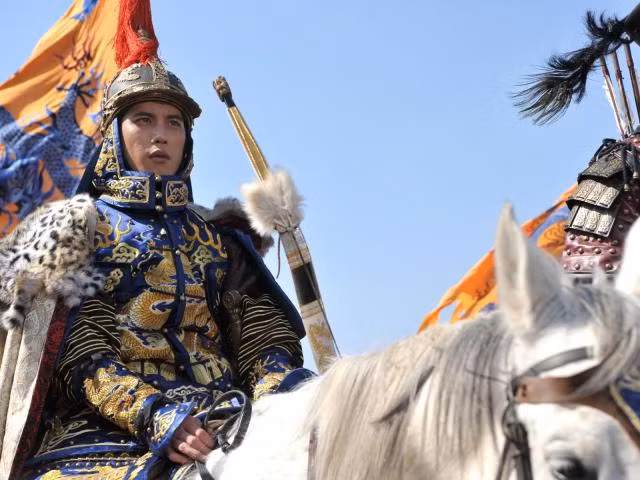 Không chỉ tập trung phòng thủ, Viên Sùng Hoán còn chỉ huy binh sĩ thực hiện cuộc phản công khi quân Nữ Chân rút lui vì mãi không thể công phá thành trì.