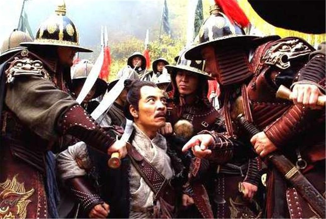 Cuối cùng, vì tính đa nghi nên hoàng đế Sùng Trinh xử tội lăng trì tùng xẻo đối với Viên Sùng Hoán. Người thân của ông cũng phải chịu án đi đày 3.000 dặm. Mất một vị nhân tài như Viên Sùng Hoán, nhà Minh tồn tại thêm 14 năm rồi diệt vong.