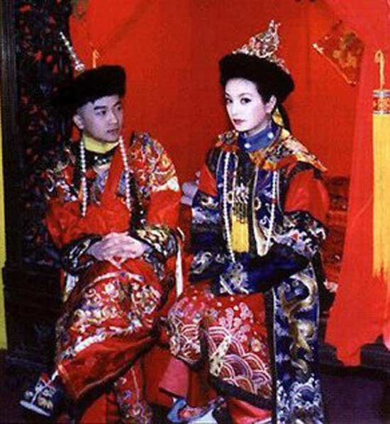 Miên Ức càng lớn càng giống cha - đều là người văn võ song toàn. Tiếc là Vĩnh Kỳ đoản mệnh, qua đời vào năm Càn Long thứ 31. Khi đó, con trai thứ 5 của vua Càn Long 26 tuổi.