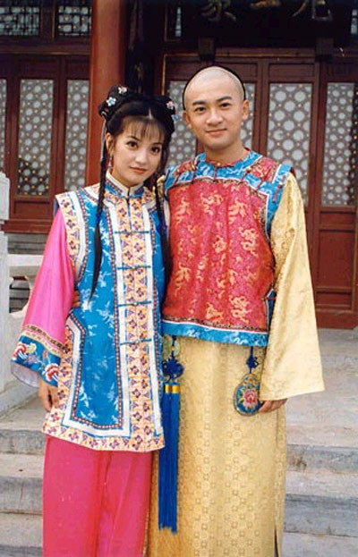 Người thiếp thứ hai được Vĩnh Kỳ yêu thương là Hồ thị - một dân thường người Hán đưa vào cung cống nạp. Càn Long không ưng ý mỹ nhân này nên đã tặng cho Vĩnh Kỳ làm thiếp. Sau khi vào phủ, bà sinh cho chồng một con trai vào năm Càn Long thứ 25 nhưng không may chết yểu. Đến năm Càn Long thứ 30, Hồ thị sinh được một con gái. Đó là con gái duy nhất của Vĩnh Kỳ.