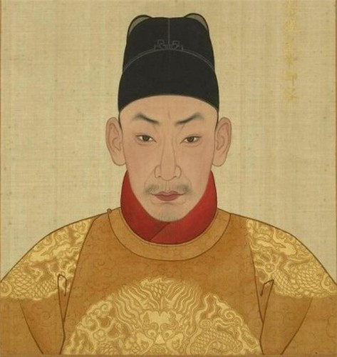 Giống như nhiều hoàng đế, trong thời gian trị vì, Minh Thành Tổ đã cho người xây dựng lăng mộ để làm nơi an nghỉ ngàn thu cho bản thân sau khi qua đời.