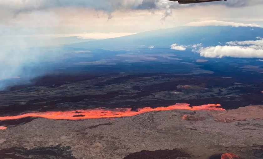 Mauna Loa đã phun trào 33 lần kể từ năm 1843. Vụ phun trào năm 1984 kéo dài 22 ngày. Ảnh: AP.