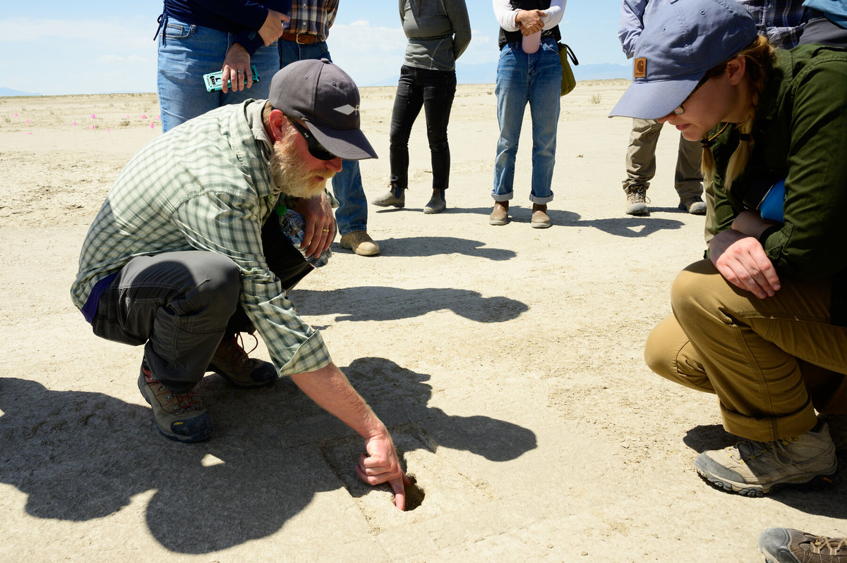 Sa mạc Great Salt Lake từng được bao phủ bởi một hồ nước mặn rộng lớn, tương tự như hồ nước cùng tên lớn nhất tại Tây Bán cầu.
