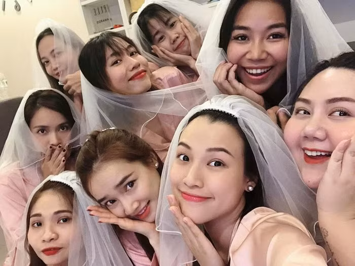 MC Hoang Oanh phat tuong khi mang thai voi chong Tay-Hinh-6