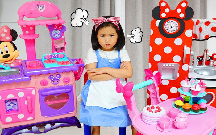 Vướng luật mới của YouTube, vlogger 6 tuổi từng mua nhà 186 tỷ lao đao - Hình 2 Vuong luat moi cua YouTube, vlogger 6 tuoi tung mua nha 186 ty lao dao-Hinh-2