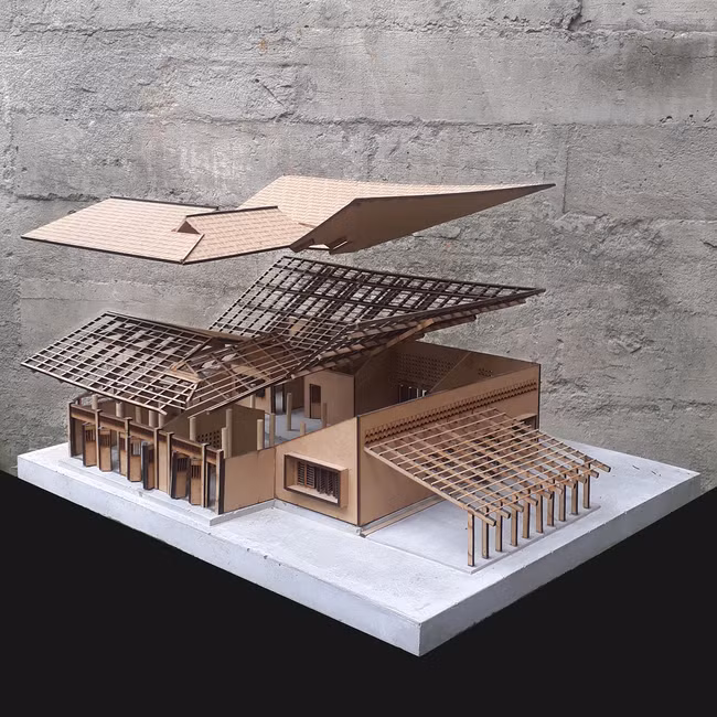 Do đó, sự xuất hiện ngày càng nhiều mô hình nhà ở mới đang dần phá vỡ hình thức nhà ở truyền thống vốn rất hài hòa với thiên nhiên và gắn liền với người dân địa phương nơi đây.